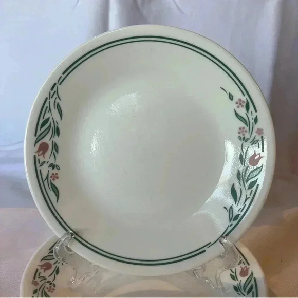 Rosemarie Corelle by Corning Set of 4 Bread and Butter Plates - Picture 2 of 3